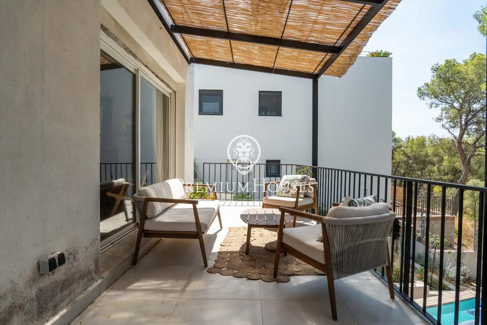 Terrassa de Casa o xalet en venda en Sant Pere de Ribes amb Aire condicionat, Calefacció i Jardí privat