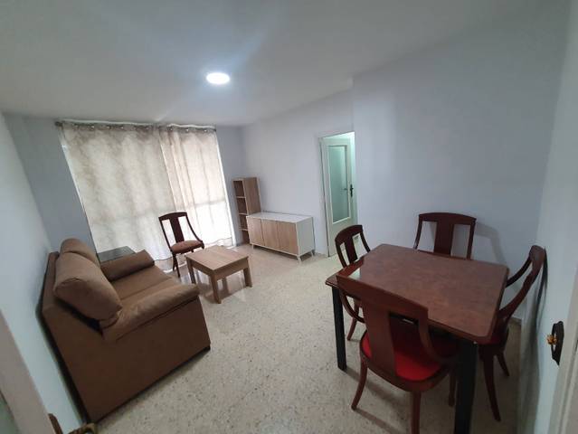 Piso en Venta en Calle Gaspar de Alvear en El Torrejón - El Cerezo