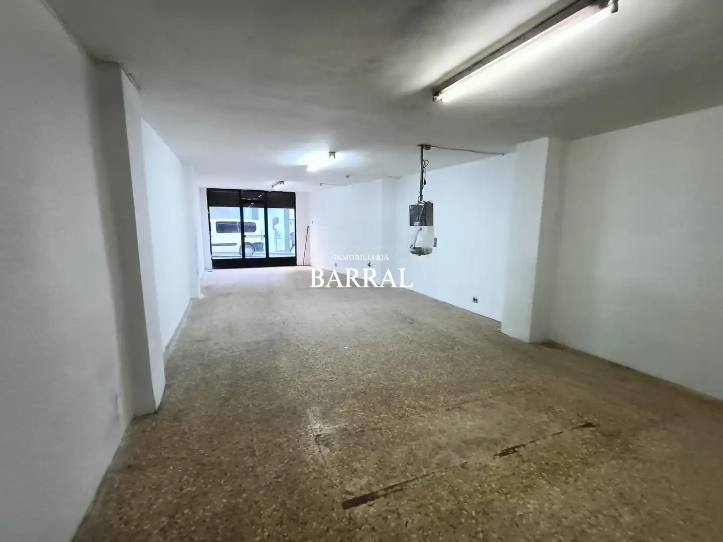 Local comercial en venda a Centro, imagen 2