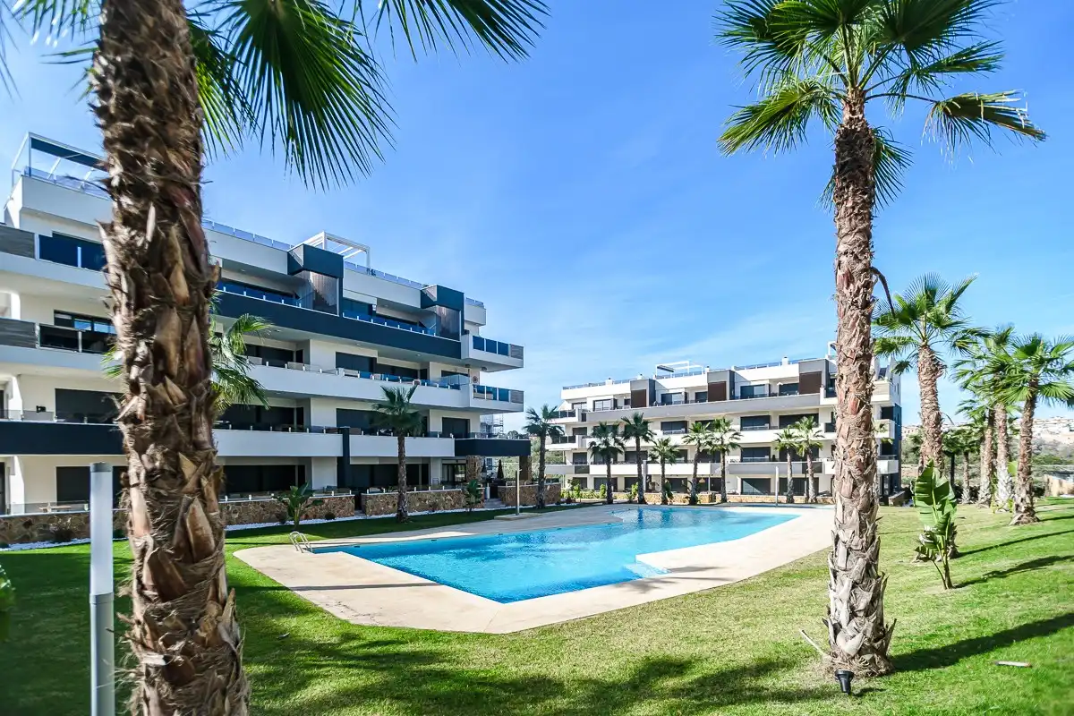 Apartamento con terraza en venta en Orihuela Costa, imagen 2