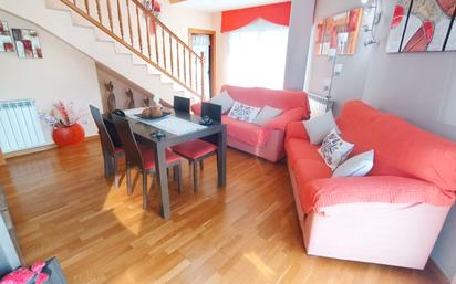 Sala d'estar de Àtic en venda en Malgrat de Mar amb Aire condicionat, Calefacció i Jardí privat