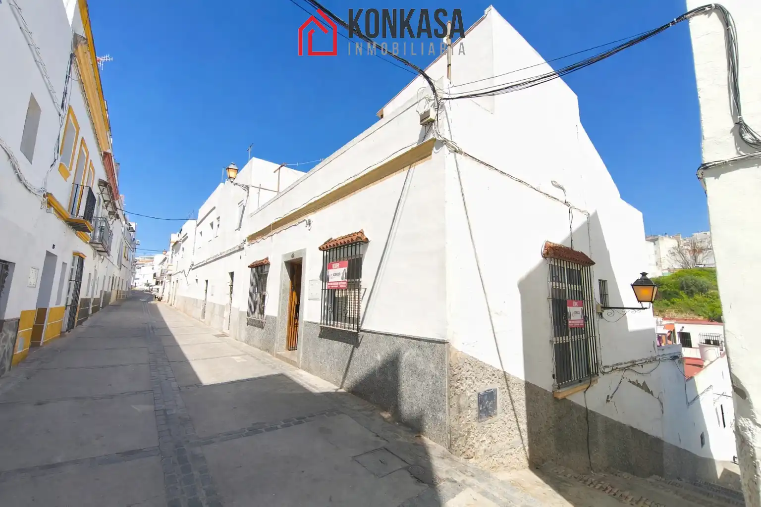 Vista exterior de Casa o xalet en venda en Arcos de la Frontera amb Aire condicionat, Terrassa i Traster