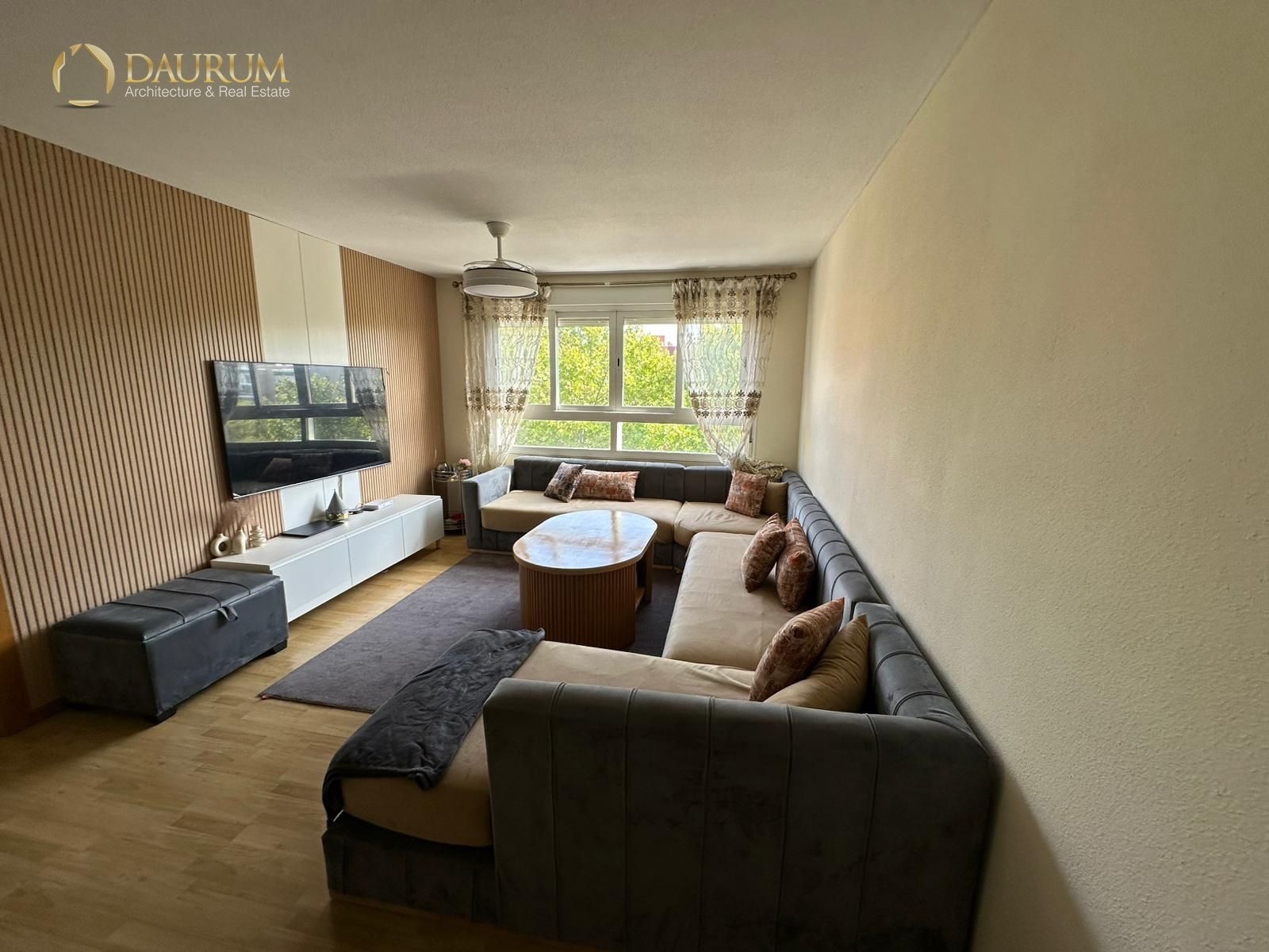 Living room of Flat for sale in Torrejón de Ardoz  with Air Conditioner, Heating and Storage room