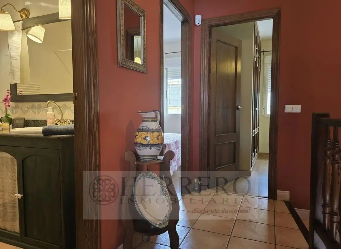 Casa adosada en venta en Gandia con Aire acondicionado, Calefacción y Jardín privado