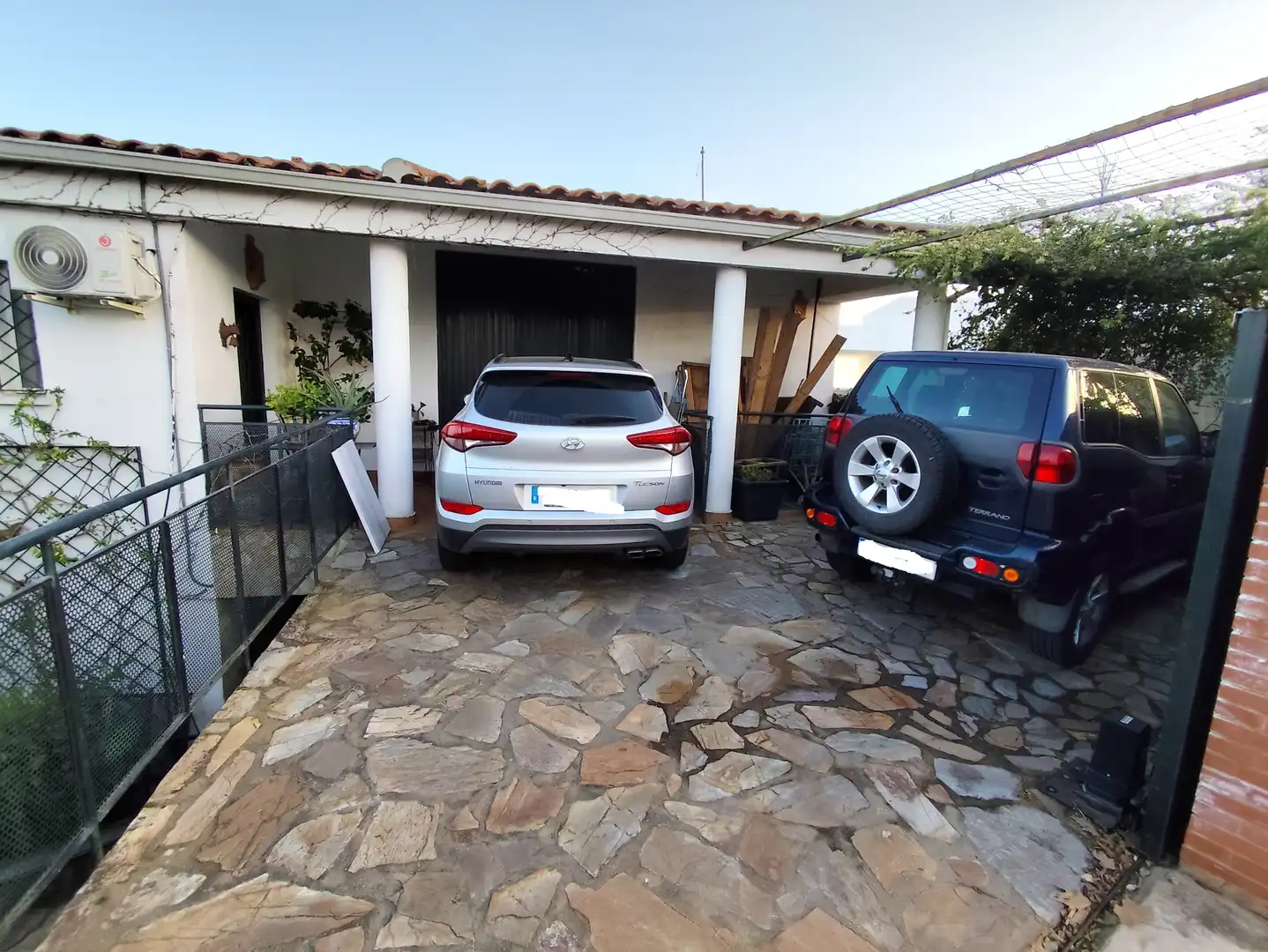 Parking de Casa o chalet en venta en Badajoz con Aire acondicionado, Calefacción y Jardín privado