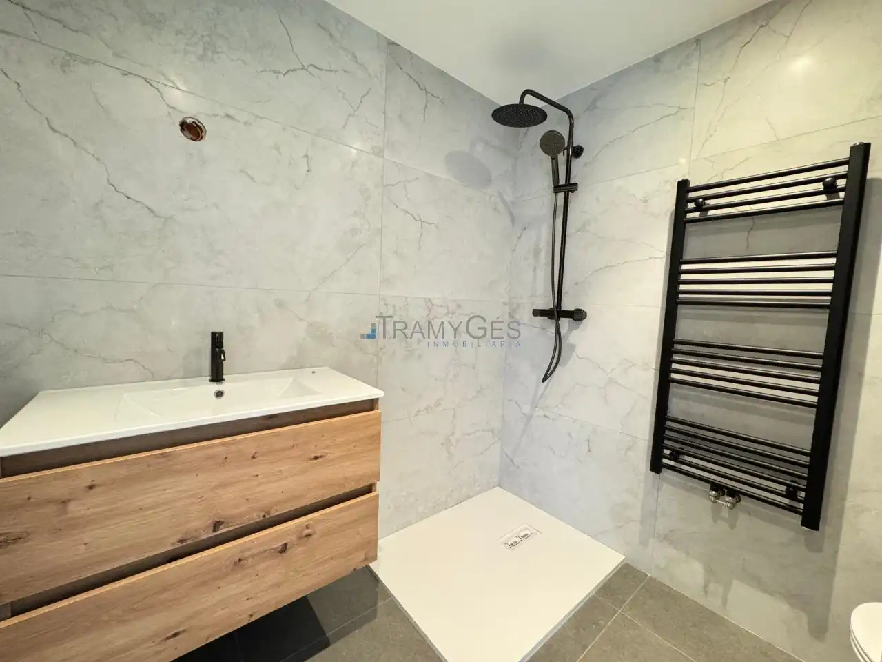 Piso con ascensor en venta en SANJURJO BADIA, imagen 8