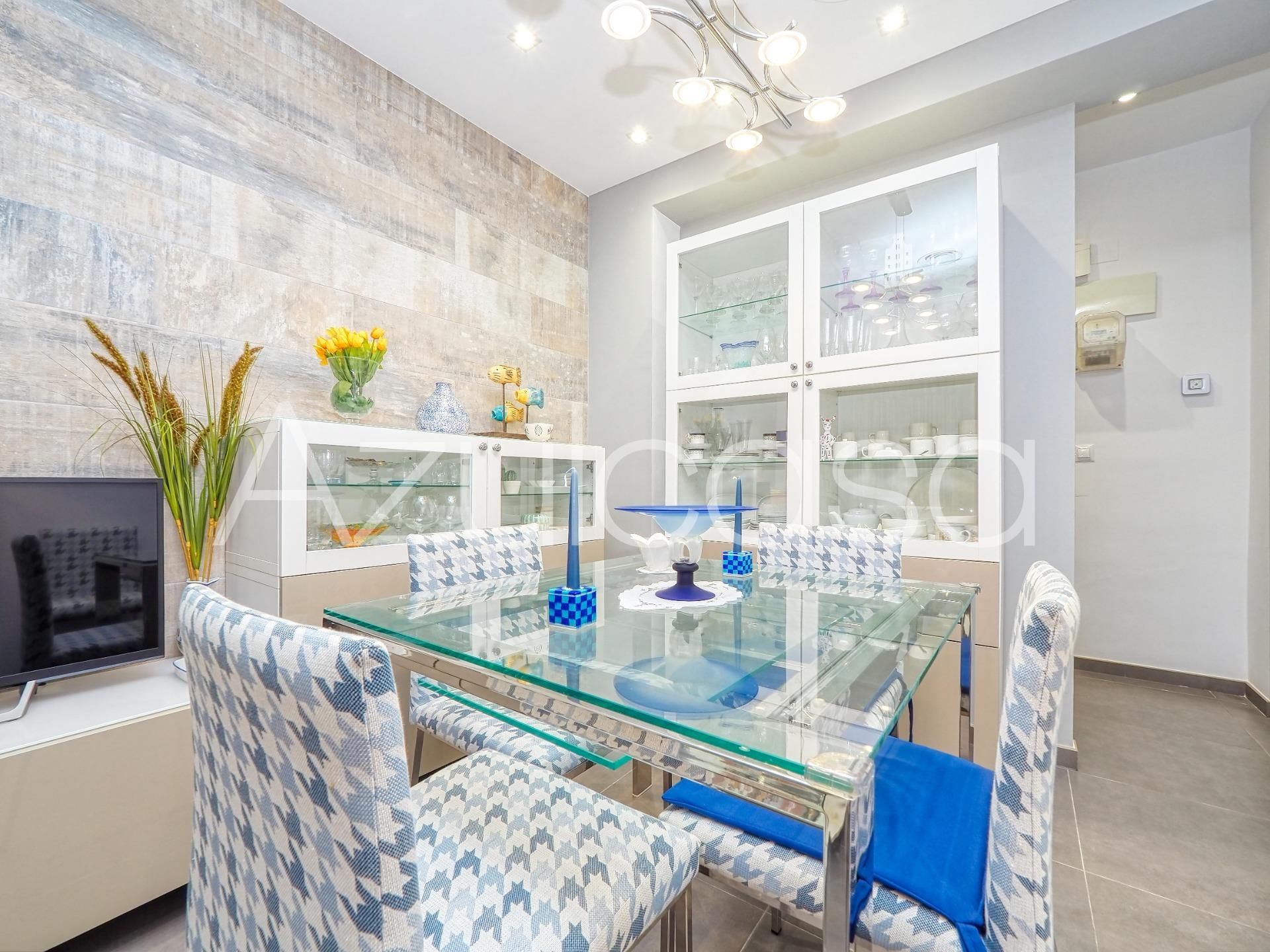 Menjador de Pis en venda en Alicante / Alacant amb Aire condicionat, Balcó i Alarma