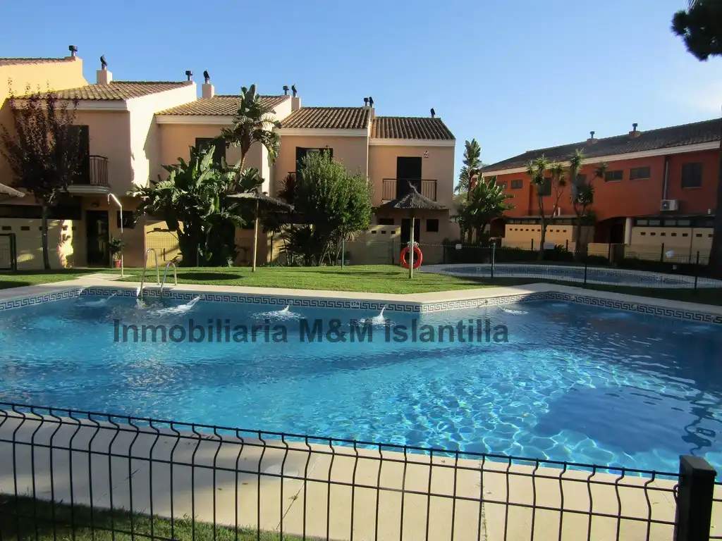 Adosado con piscina en venta en Paseo Barranco del Moro