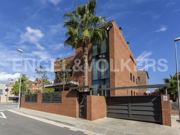 Casa con balcón en venta en Torrent Ballester