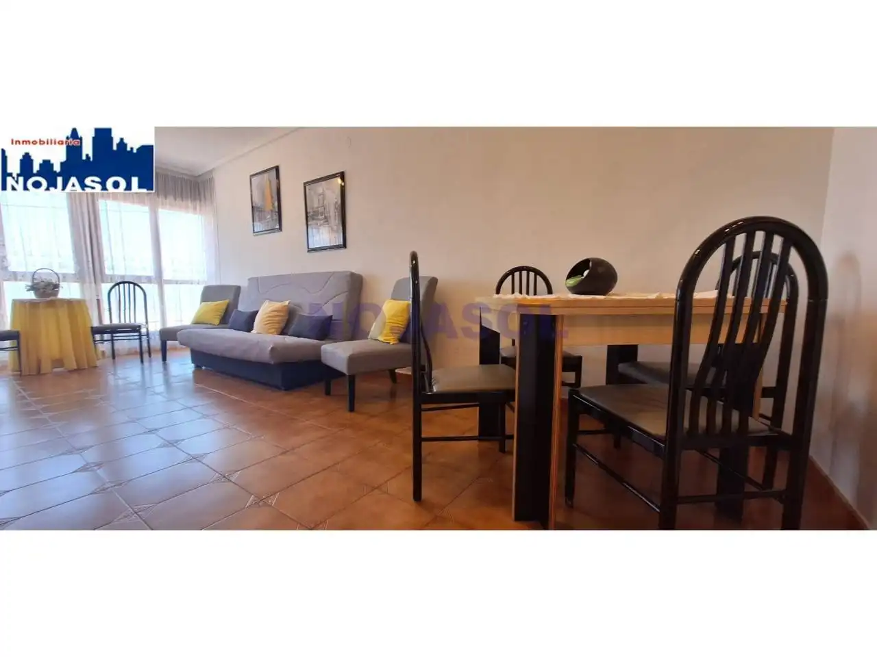 Wohnzimmer von Wohnungen zur Miete in Noja mit Möbliert