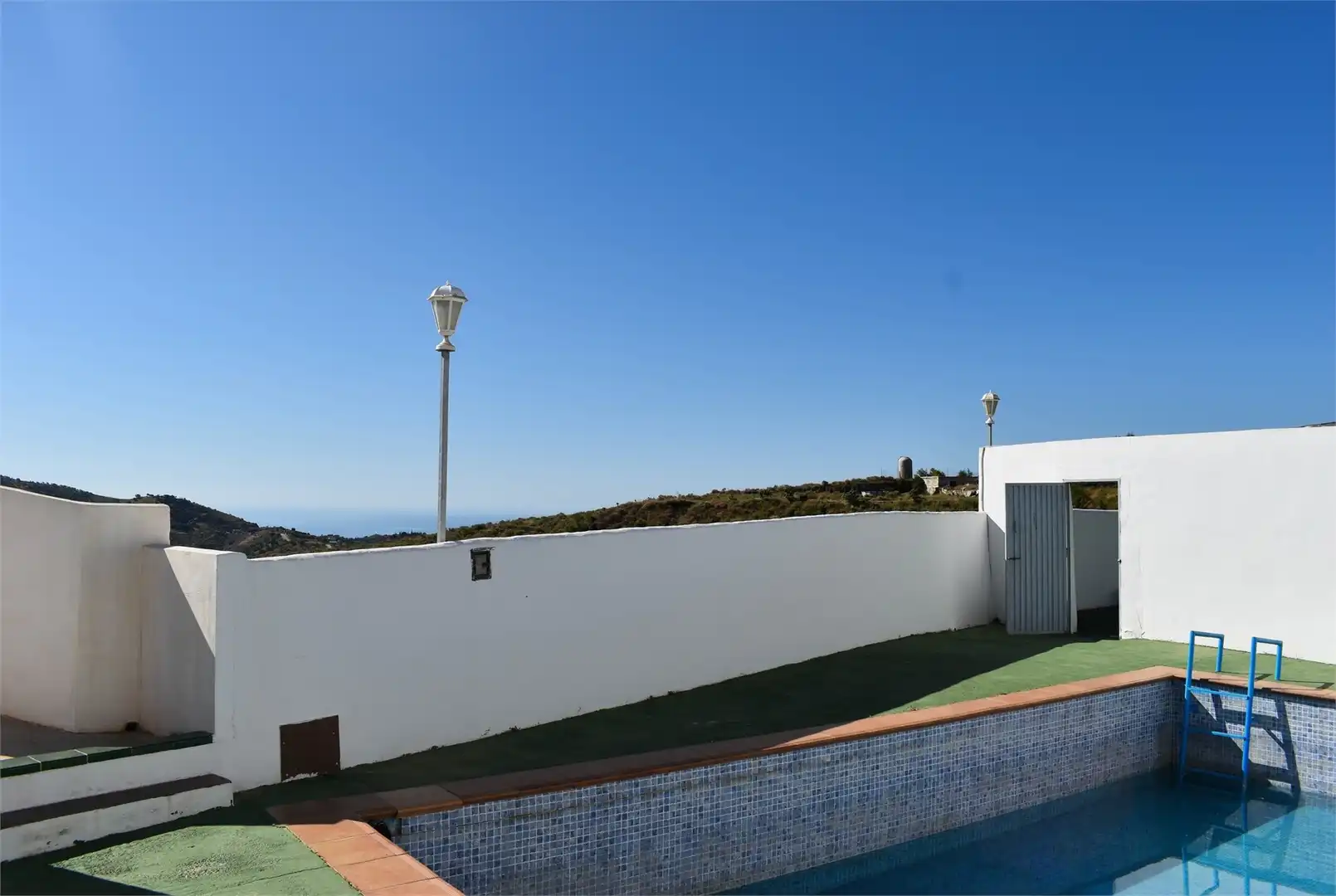 Swimming pool of Country homes for sale in Iznate  with Air Conditioner, Private garden and Terrace