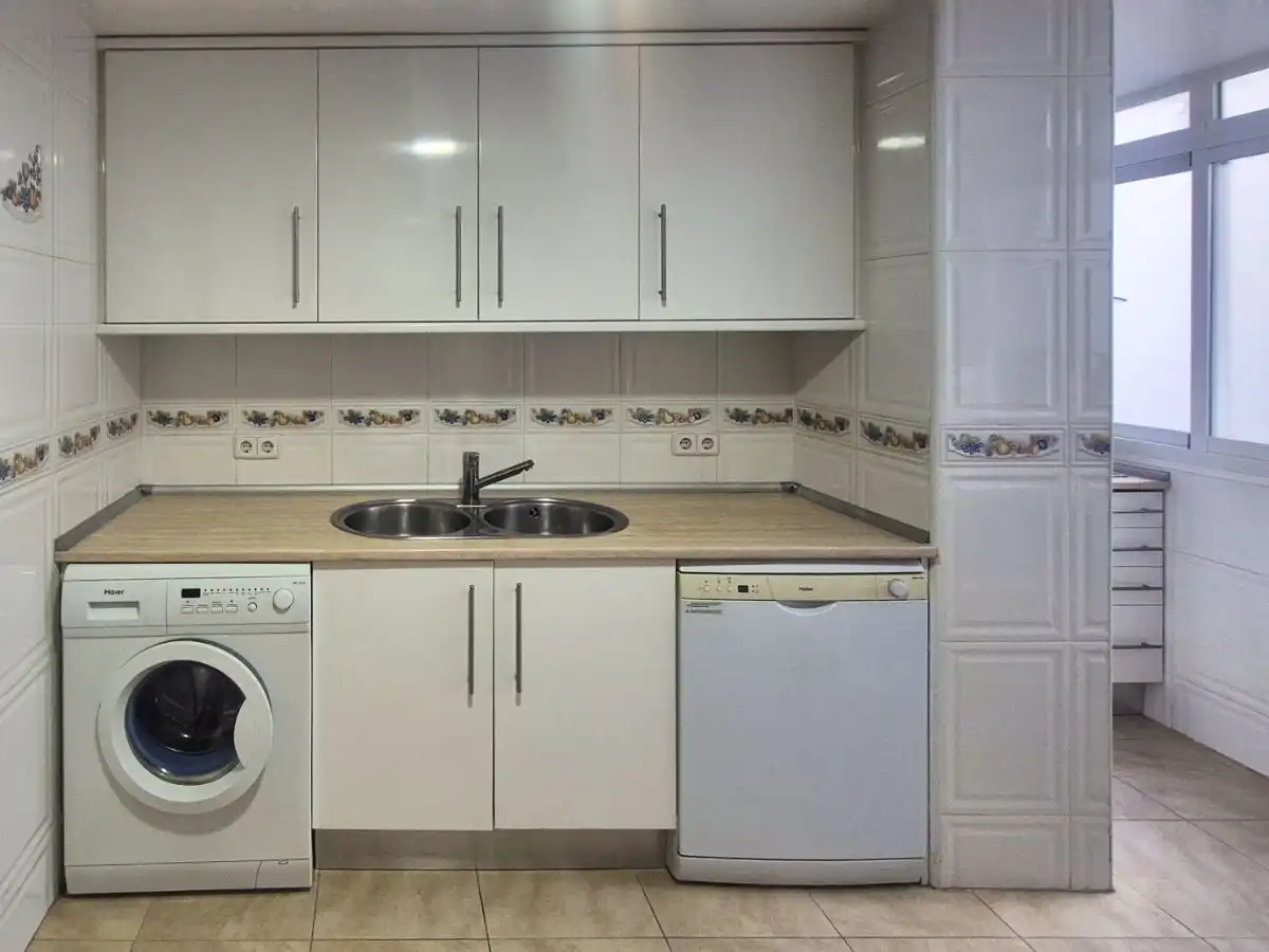 Flat for rent in Calle Carlos Arniches, 7, El Soto - Azorín