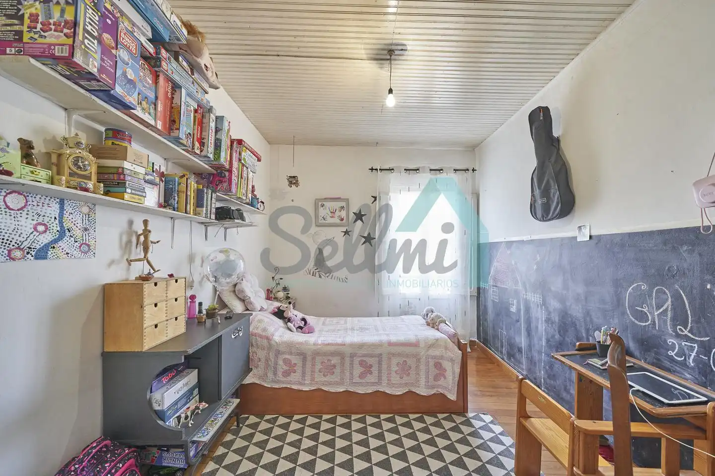 Habitación de Casa o chalet en venta en Belmonte de Miranda con Jardín privado, Parquet y Terraza