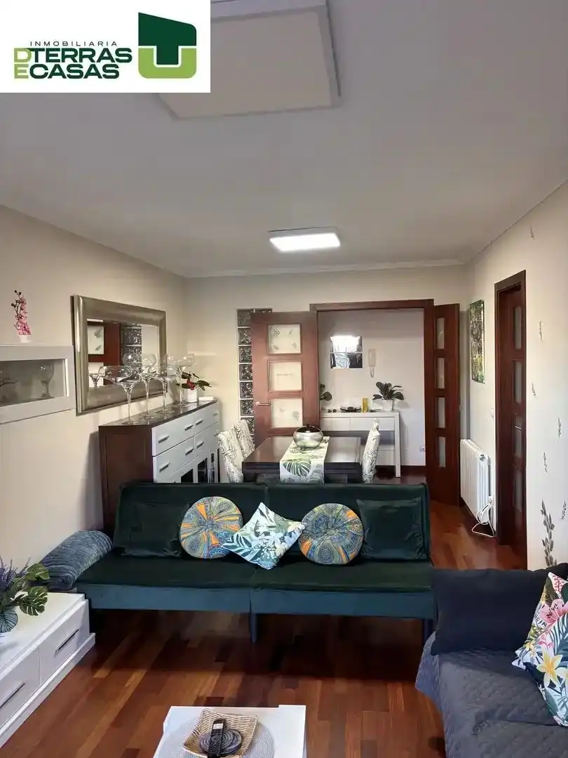 Sala de estar de Piso en venta en O Grove   con Aire acondicionado, Terraza y Trastero