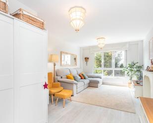 Living room of Flat to rent in Oviedo   with Heating, Private garden and Storage room
