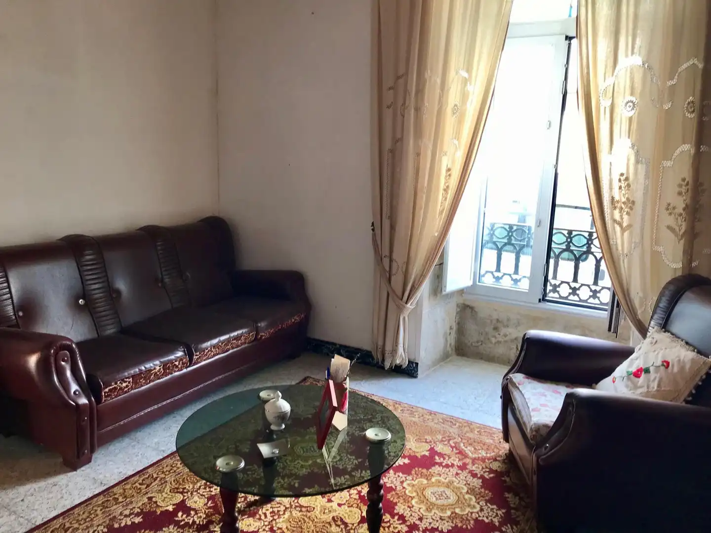 Sala de estar de Casa adosada en venta en Outes con Terraza y Balcón