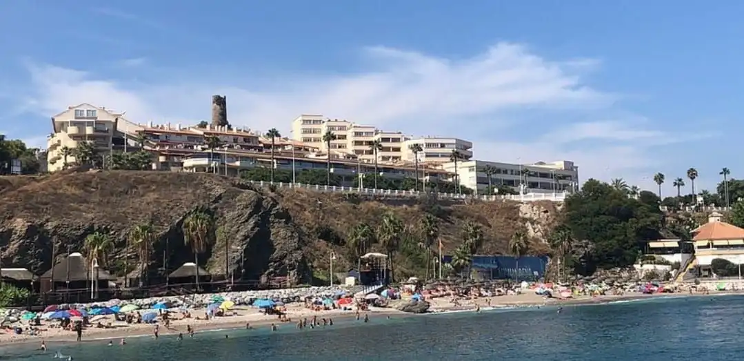 Vista exterior de Apartament de lloguer en Benalmádena amb Terrassa i Piscina comunitària