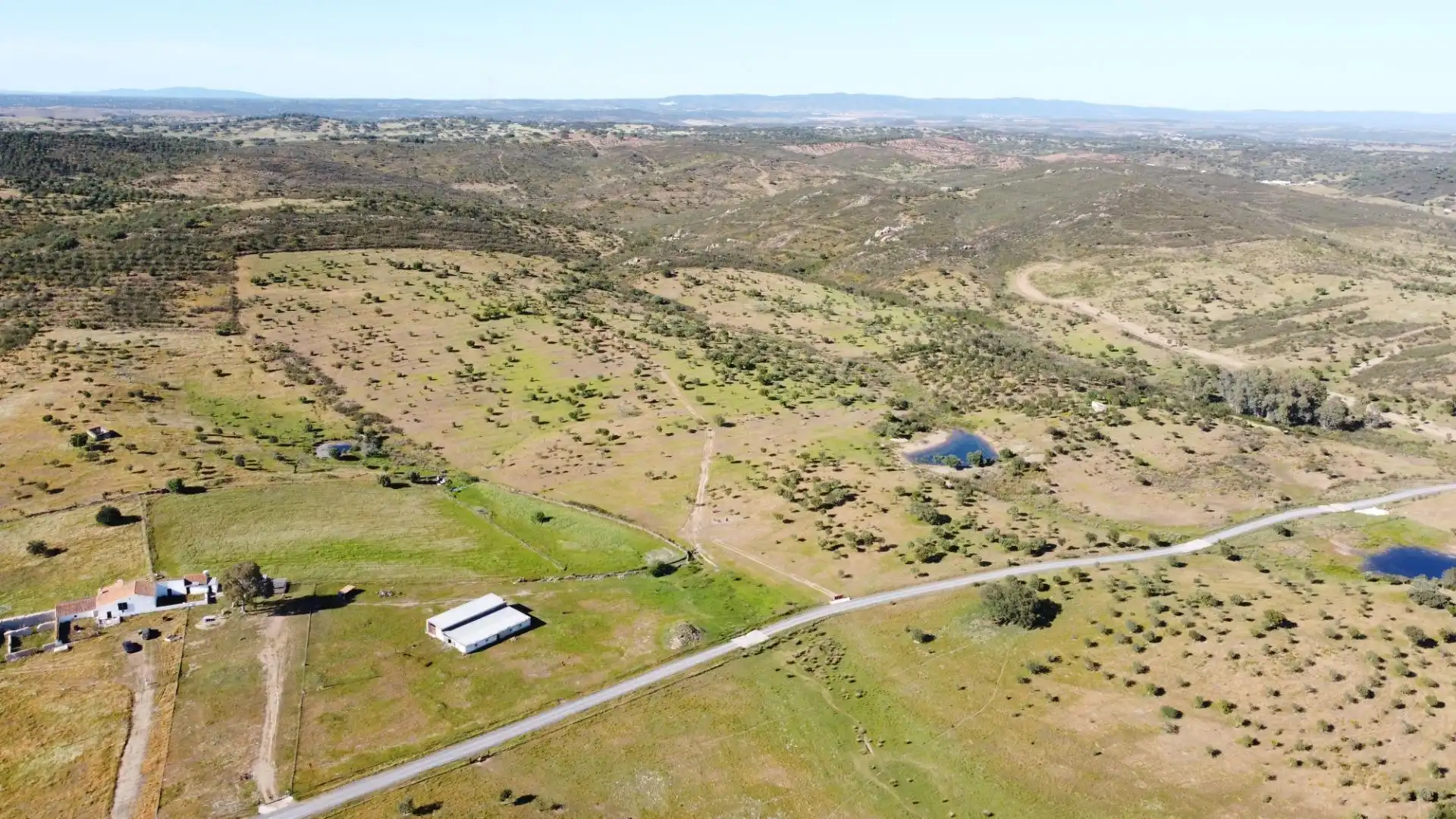Finca rústica en venda en Puebla de Guzmán amb Jardí privat i Moblat