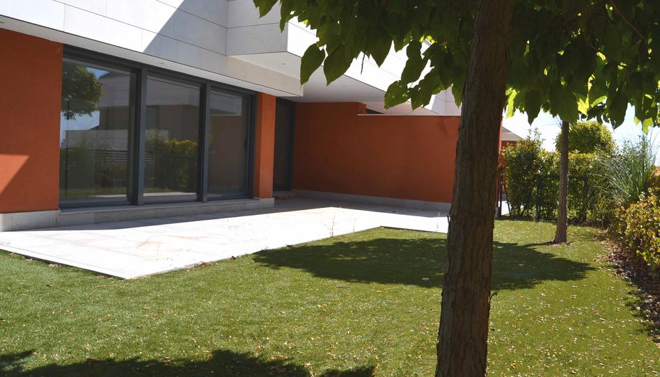 Photo 1 of Single-family semi-detached to rent in Calle de San Enrique de Ossó, 523, Encinar de los Reyes, Madrid