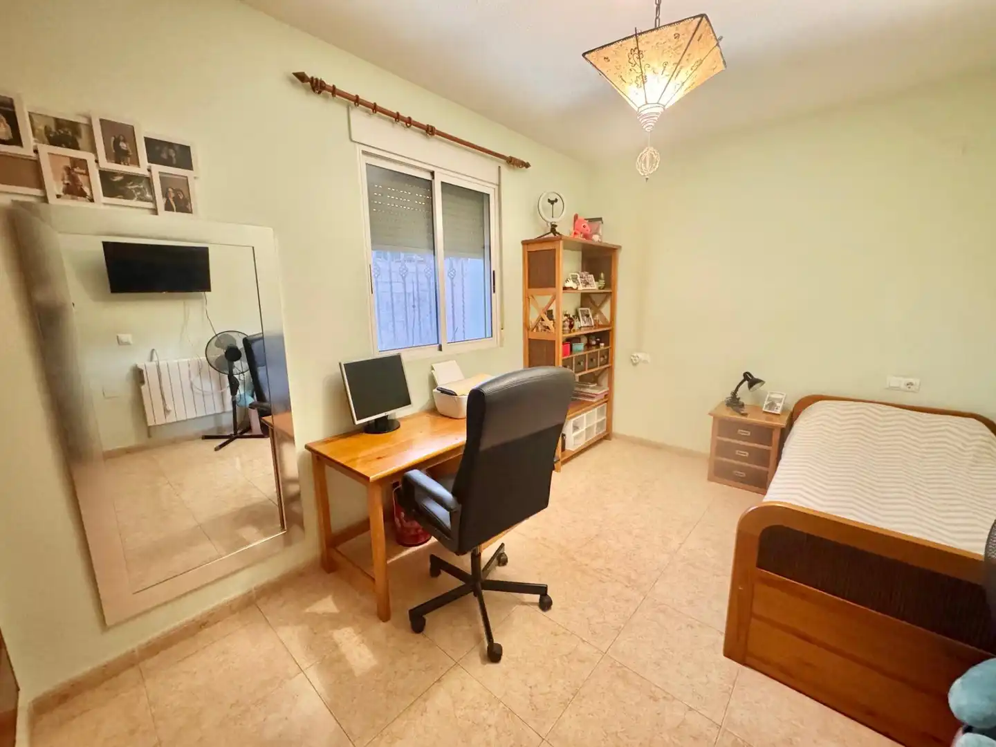Habitación de Casa o chalet en venta en Orihuela con Aire acondicionado, Calefacción y Jardín privado