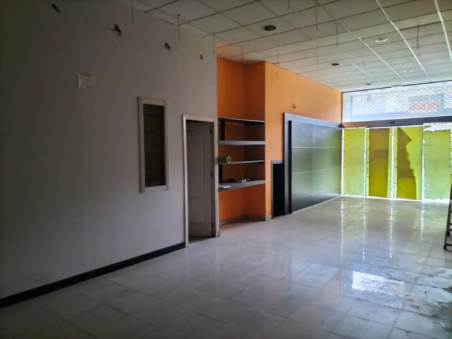 Local comercial en venda a Ronda da Muralla, imagen 9
