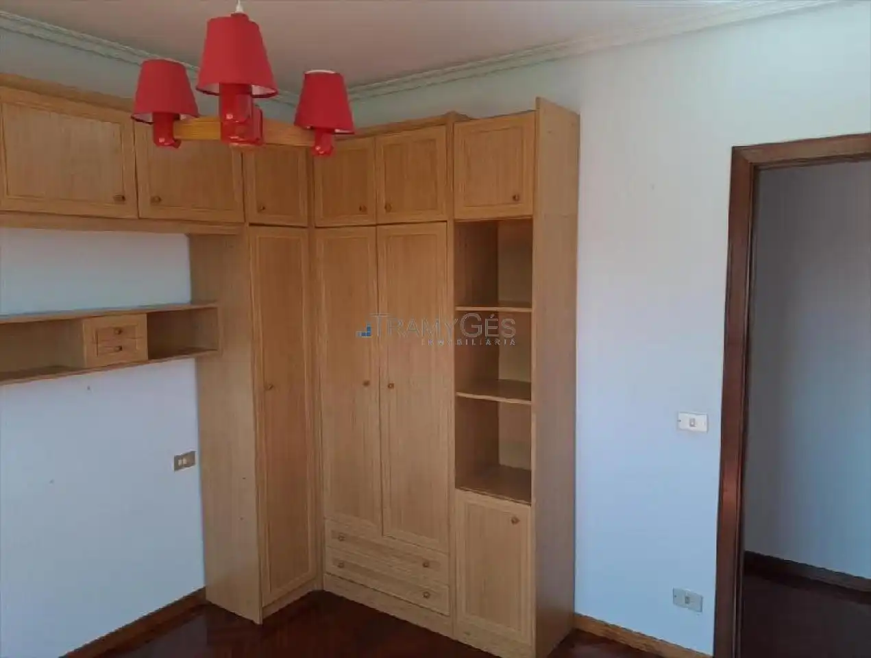 Bedroom of Flat for sale in Tui  with Parquet flooring and Storage room