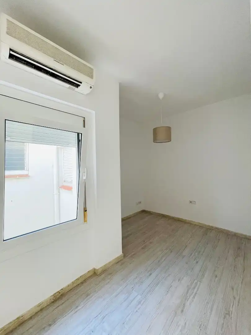 Habitación de Ático en venta en Barcelona con Aire acondicionado, Calefacción y Parquet