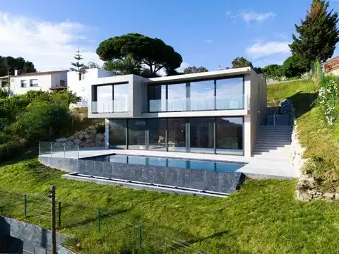 Chalet con terraza en venta en Carrer Mimosa