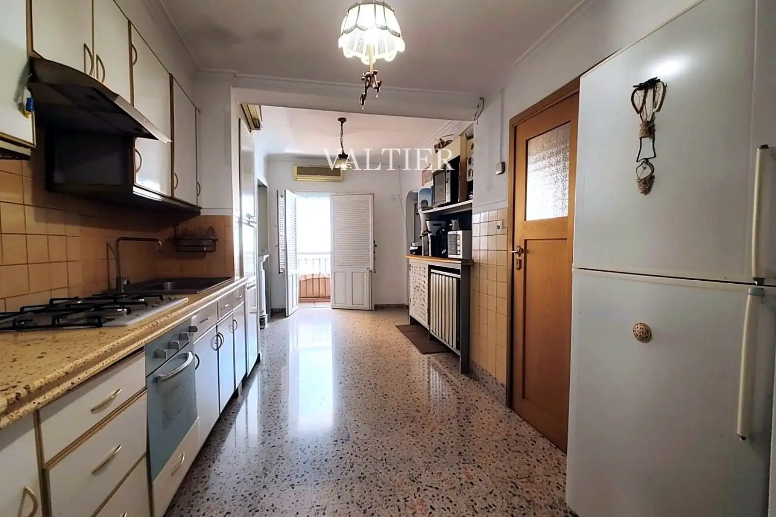Kitchen of Flat for sale in Madrid  with Heating, Terrace and Storage room