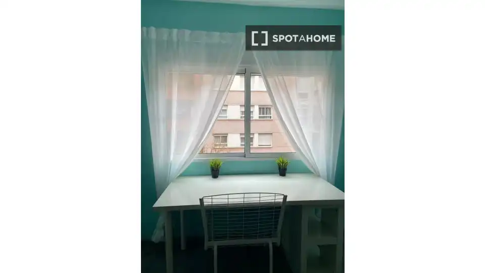 Room in Malilla