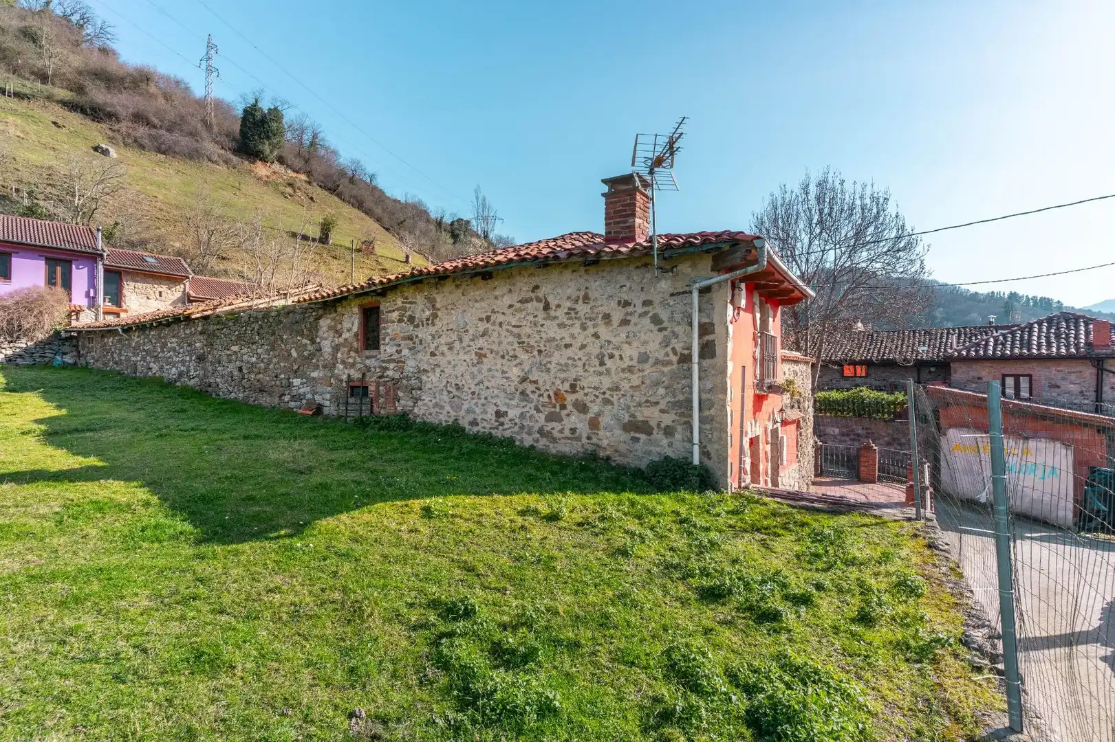Exterior view of Houses for sale in Lena