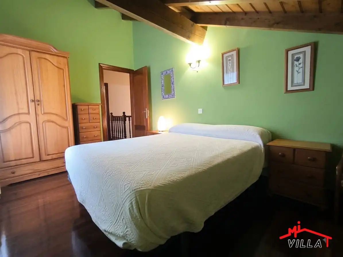 Habitación de Casa o chalet en venta en Voto con Calefacción, Terraza y Trastero