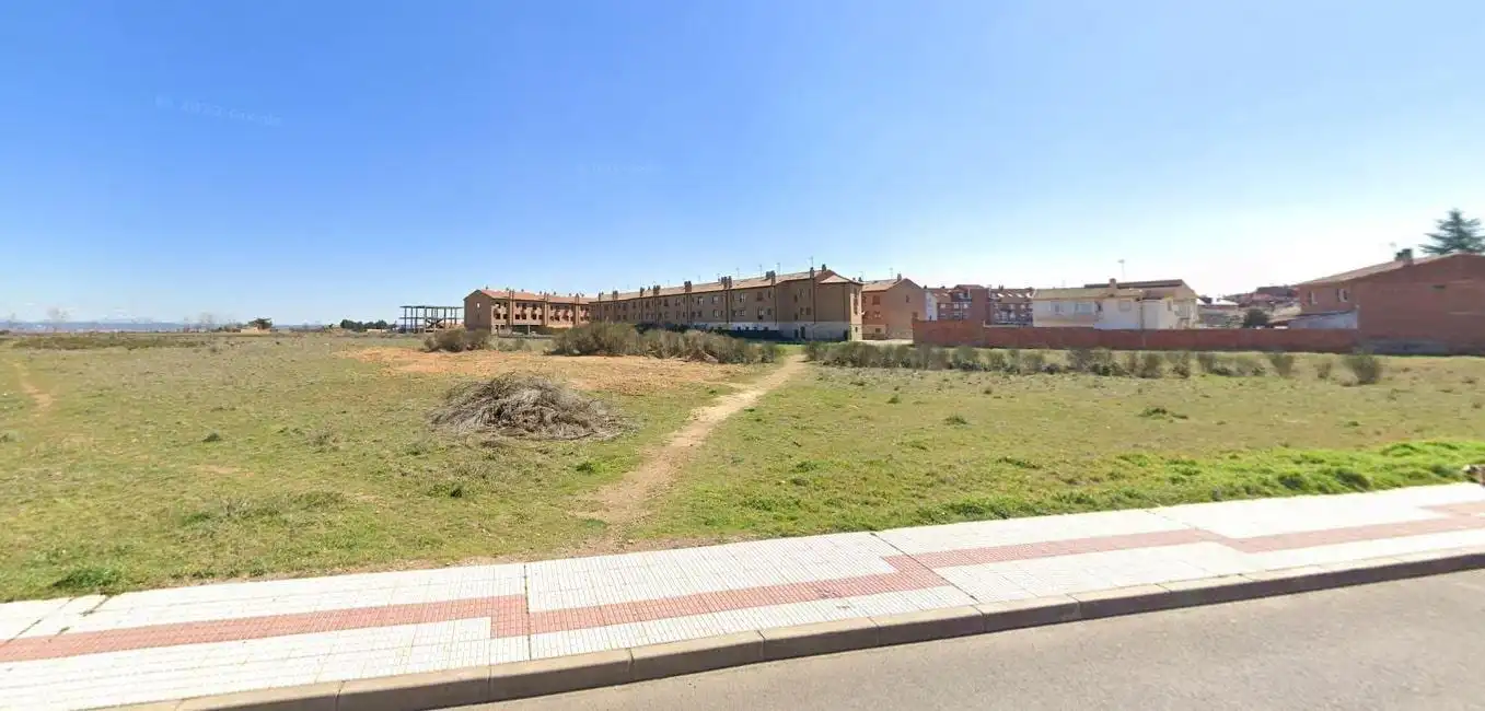 Terreni e lotti in vendita a Valverde de la Virgen, imagen 2