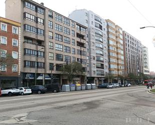 Vista exterior de Local en venda en Burgos Capital amb Calefacció