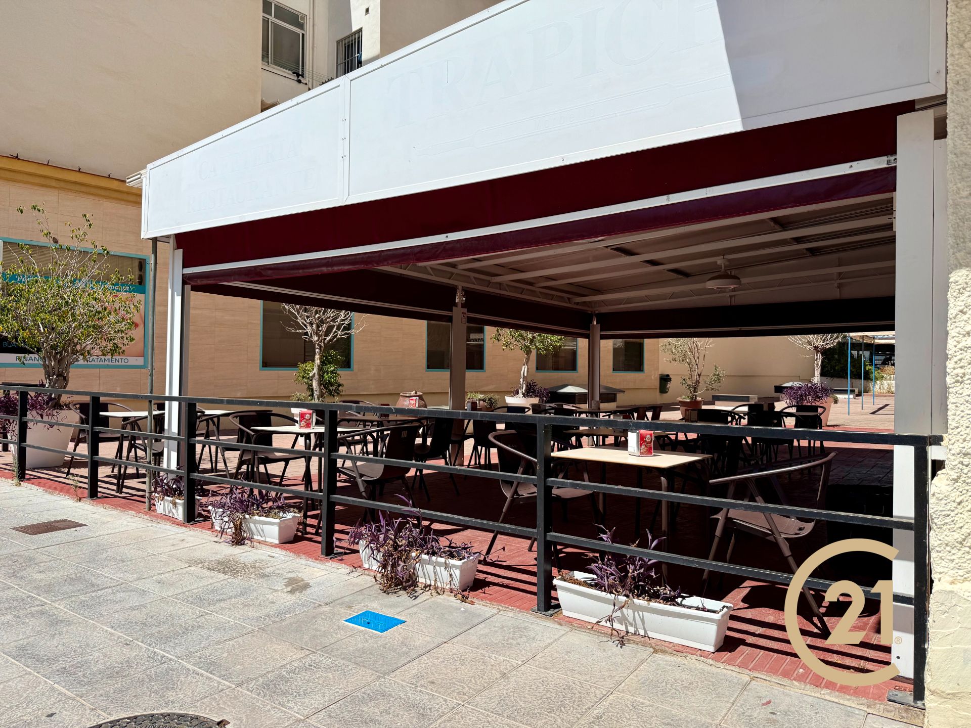 Terraza de Local en traspaso en Marbella con Terraza y Amueblado