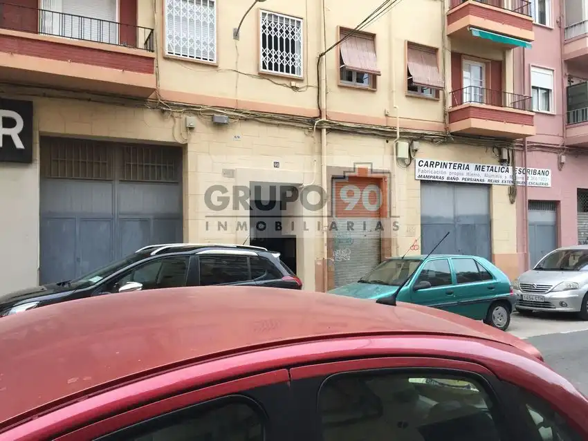 Parking de Nave industrial en venta en Valencia