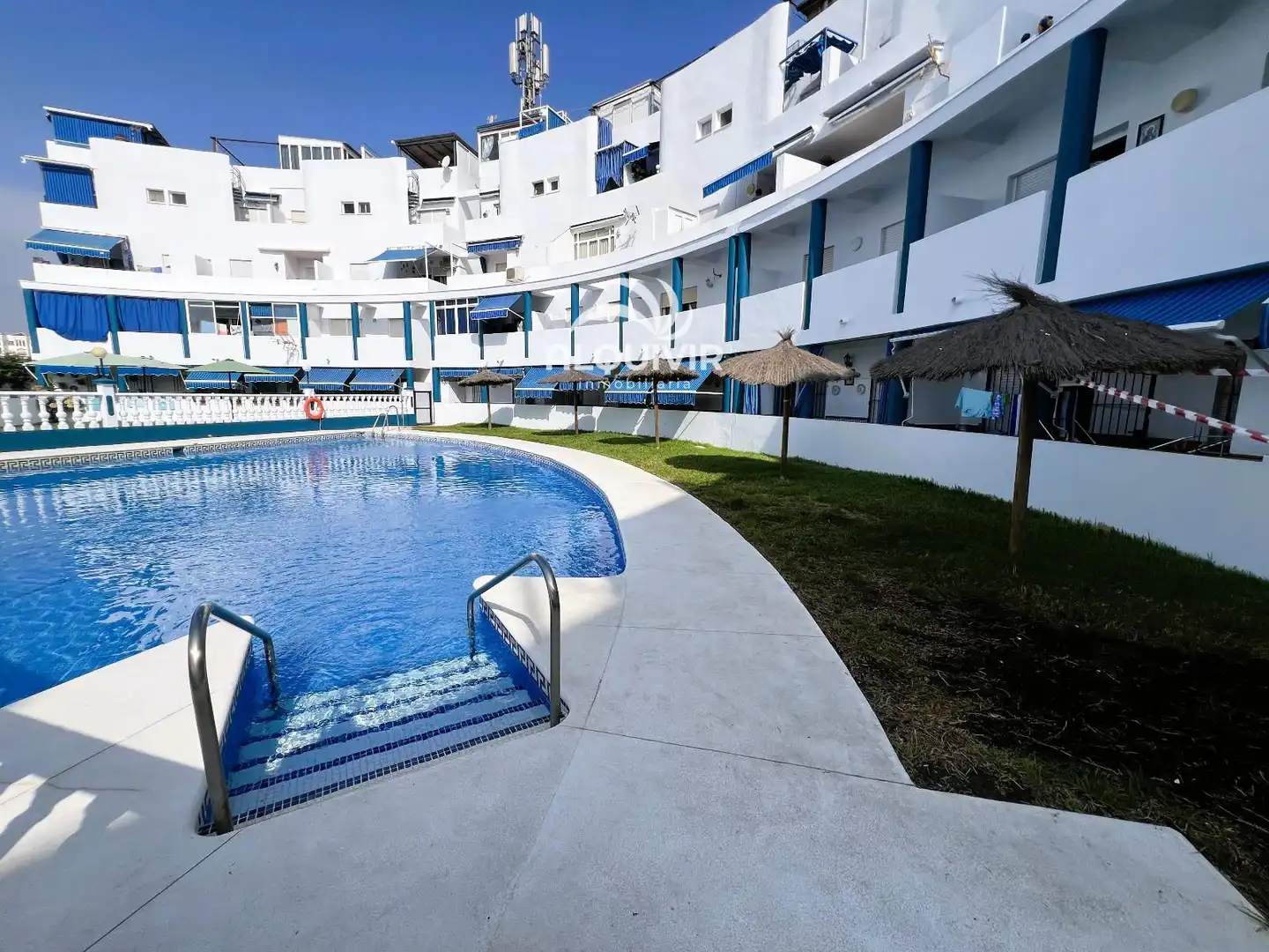 Piscina de Dúplex en venta en Almonte con Aire acondicionado, Calefacción y Terraza
