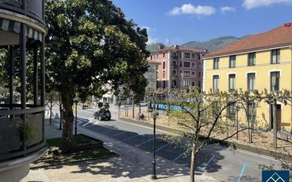 Vista exterior de Pis en venda en Tolosa amb Calefacció, Terrassa i Traster