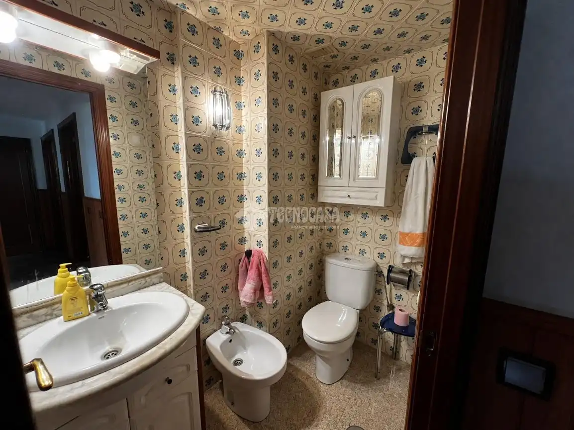Baño de Piso en venta en Sevilla con Terraza