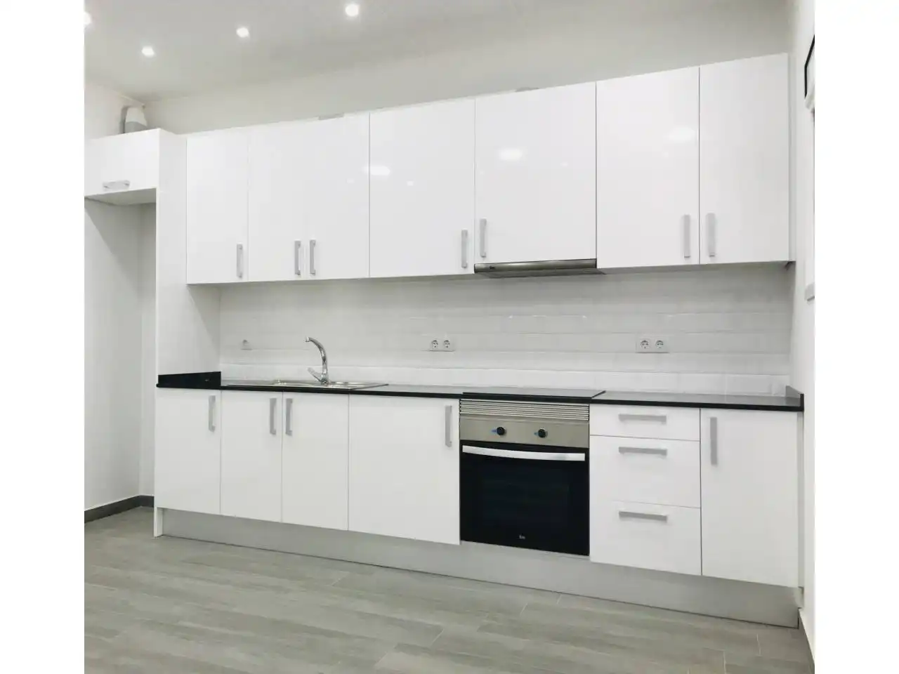 Piso en venta en Calle Estadella, El Bon Pastor