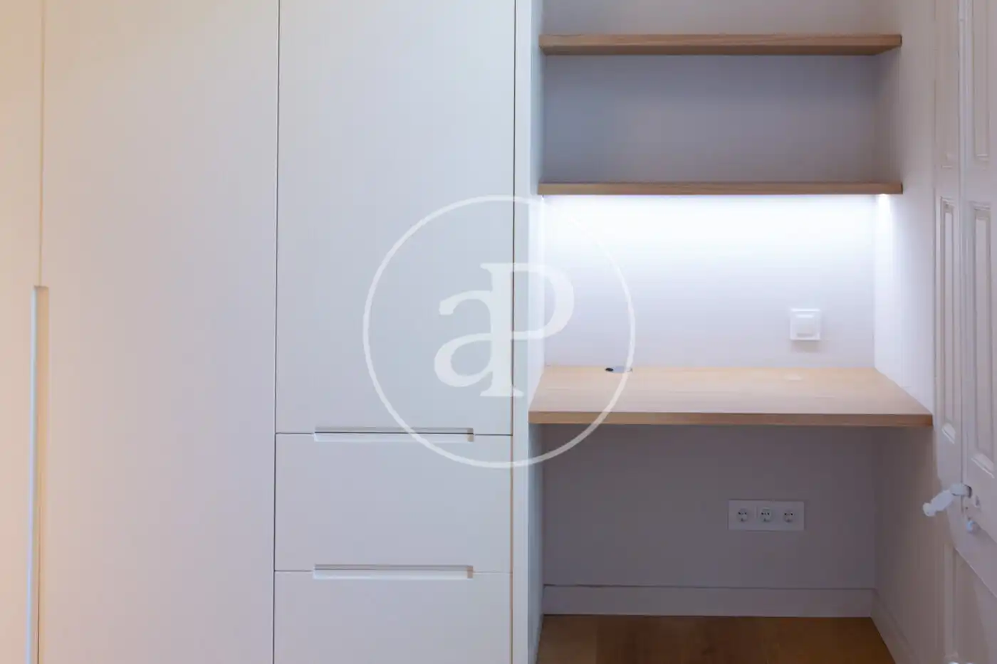 Appartamento con terrazza in vendita a Carrer de la Diputació, imagen 44
