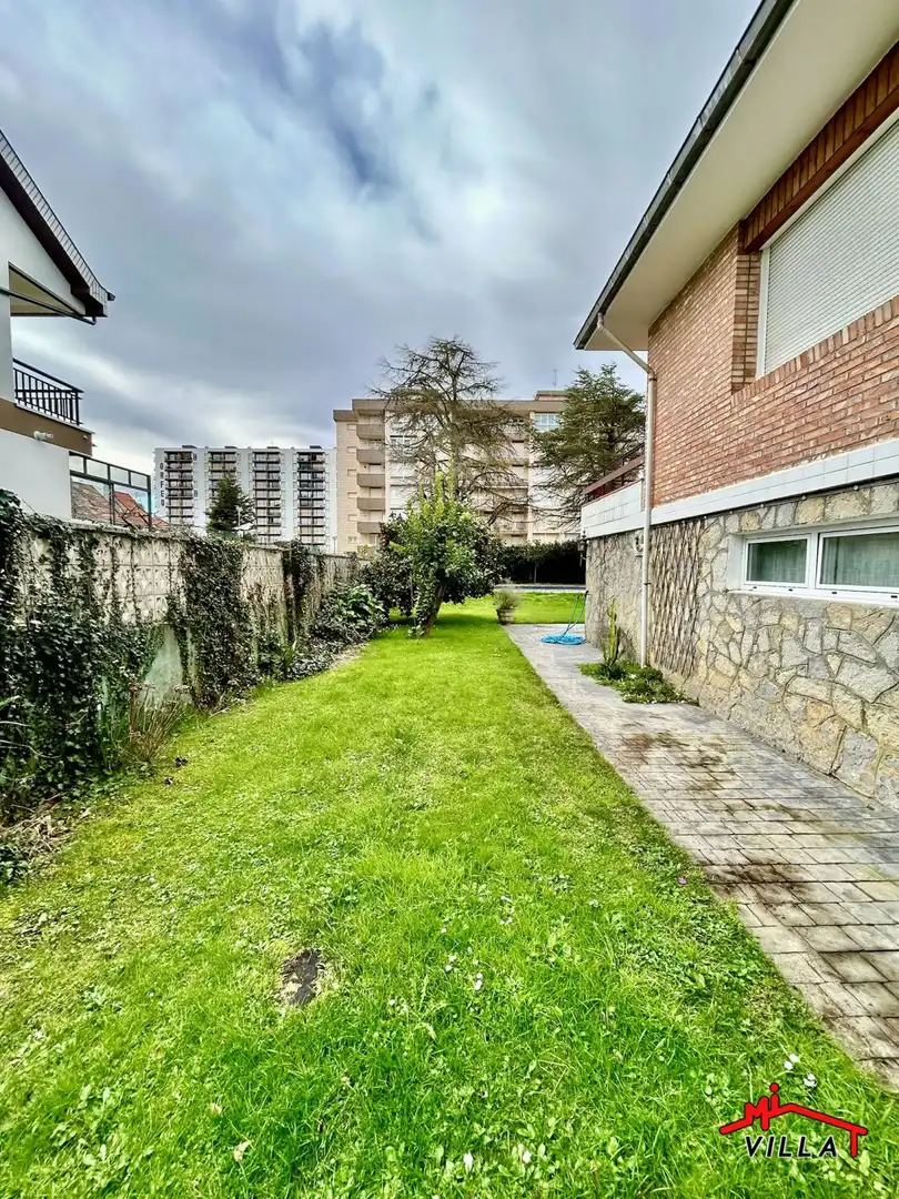 Garten von Haus oder Chalet zum Verkauf in Laredo mit Heizung und Terrasse