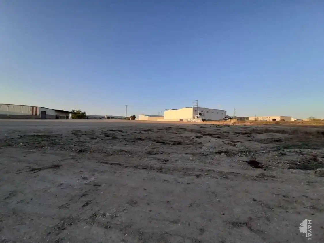 Lands and plots for sale in Carrer de la Germana Mercè Santacana, imagen 9