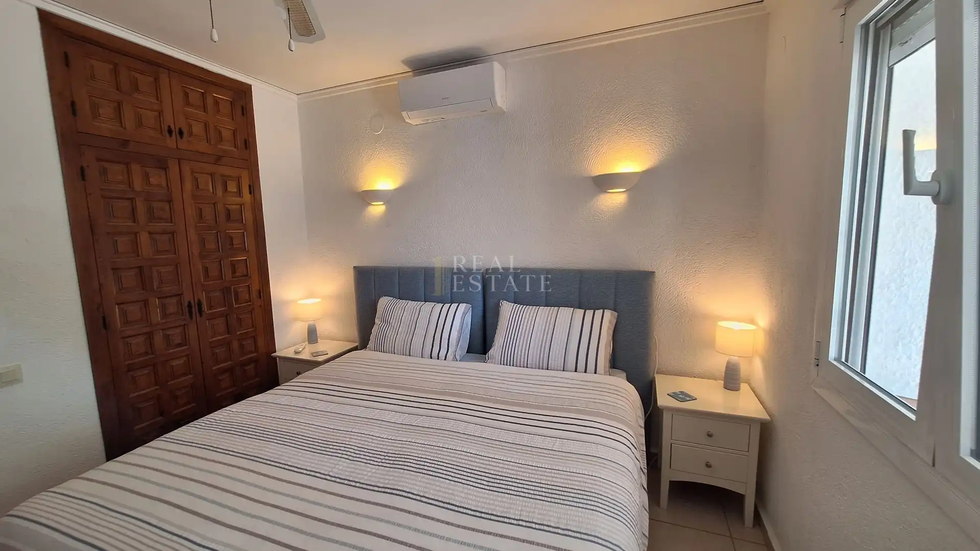 Casa amb terrassa en venda a Calle Mar Negro, imagen 15