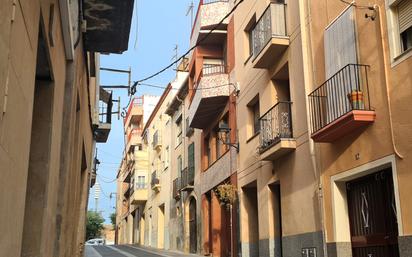 Vista exterior de Casa adosada en venda en Constantí amb Terrassa i Balcó