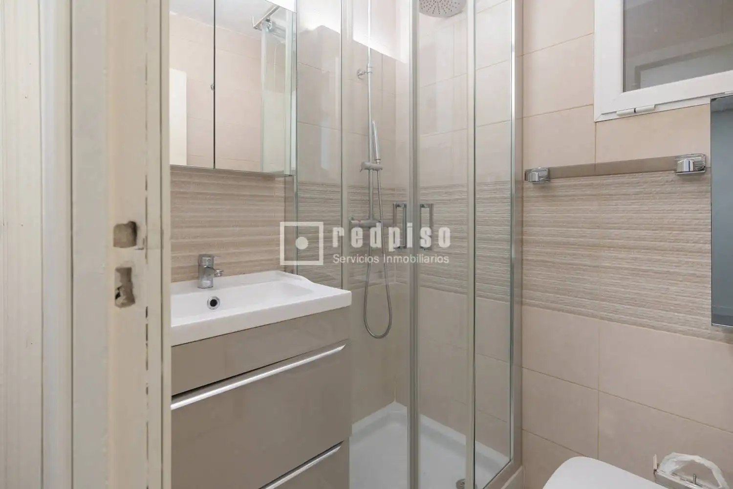 Baño de Piso en venta en Madrid con Calefacción y Terraza