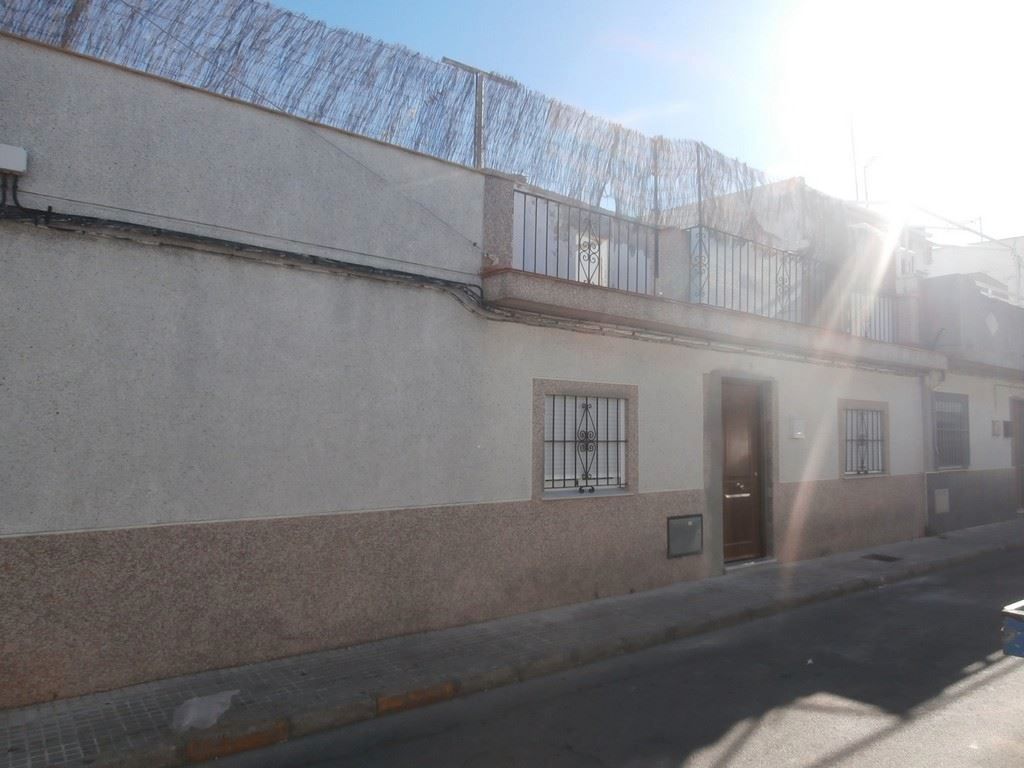 Vista exterior de Planta baja en venta en Jerez de la Frontera