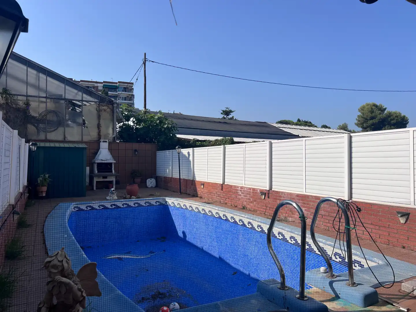 Piscina de Casa adosada en venda en Premià de Mar amb Calefacció, Jardí privat i Terrassa
