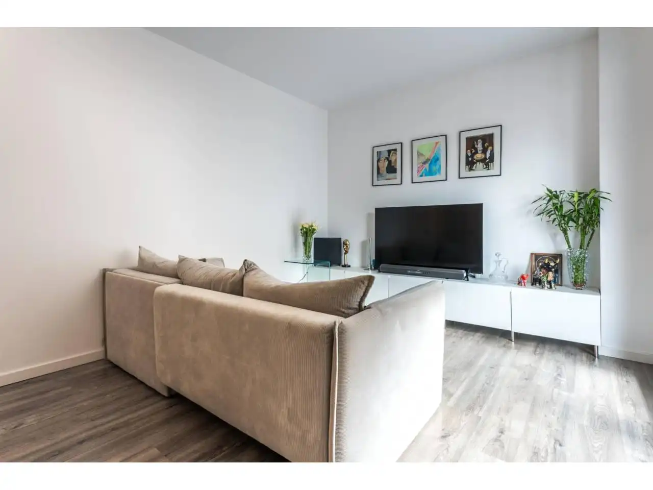 Sala d'estar de Pis en venda en Esplugues de Llobregat amb Balcó
