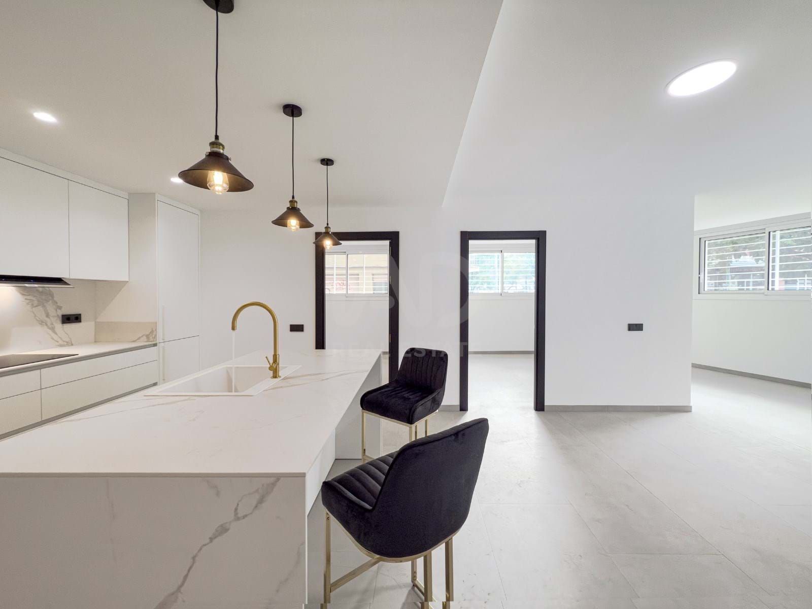 Cocina de Piso en venta en Vilanova i la Geltrú con Aire acondicionado y Calefacción